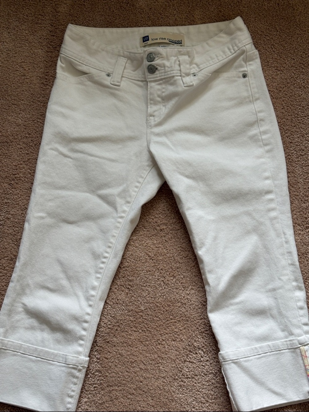 GAP White Low-Rise Cropped Jeans